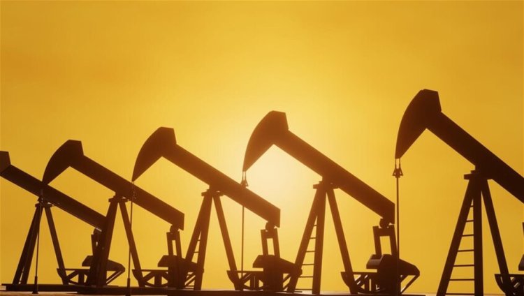 أسعار النفط الخام تزيد تسارع نموها في الأسواق العالمية